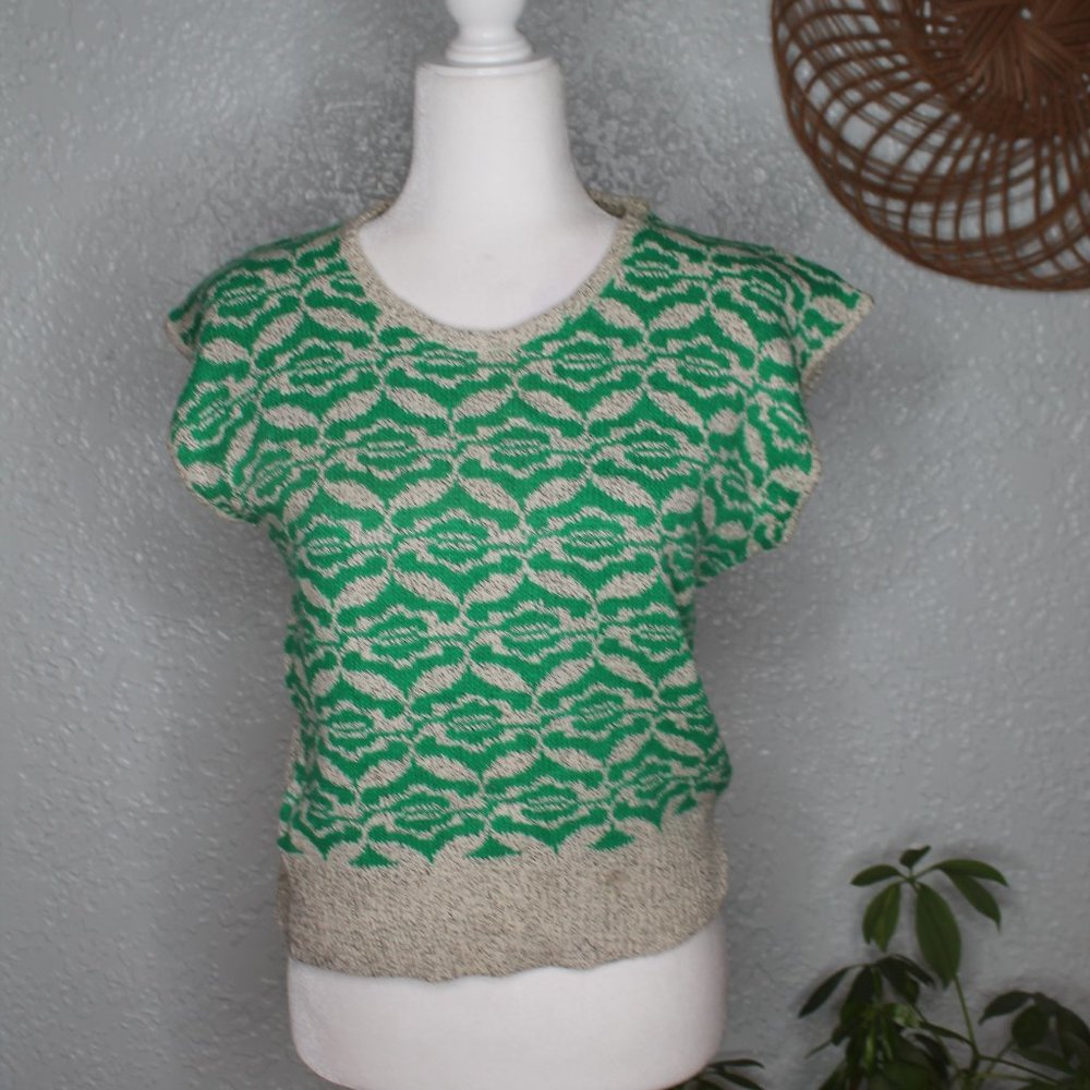 Sleeveless Sweater Top